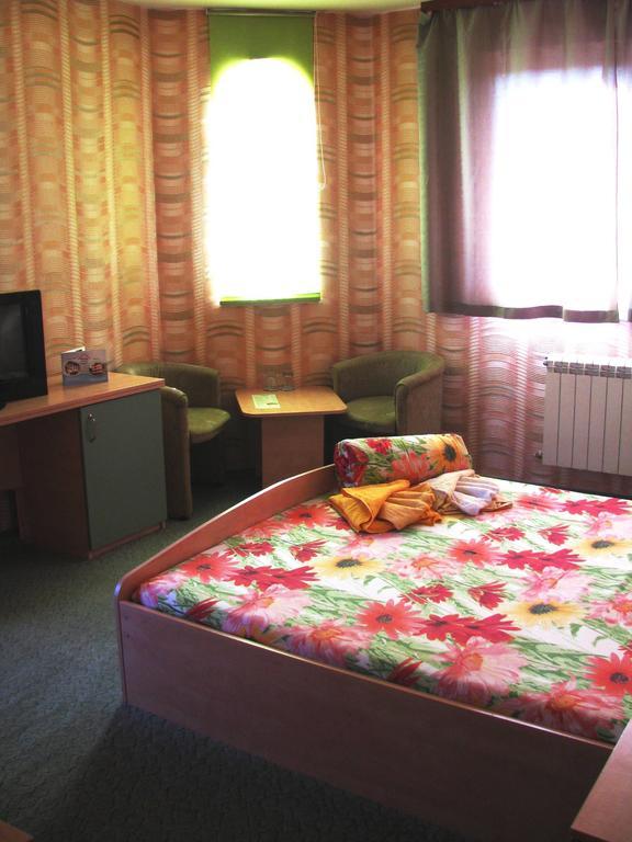 Family Hotel Emaly 1 Bankya Chambre photo
