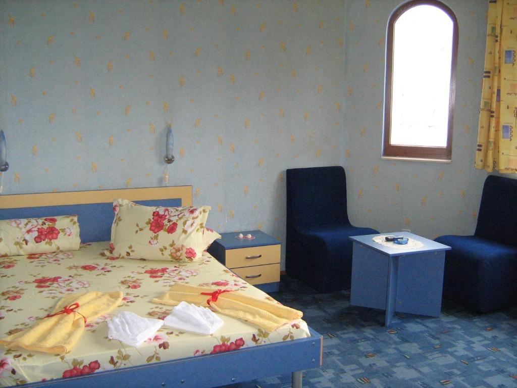 Family Hotel Emaly 1 Bankya Extérieur photo